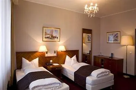 Garni -hotel Barbakan 酒店 勒沃卡