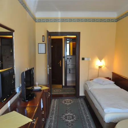 Garni -hotel Barbakan 3* 勒沃卡