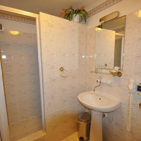 Garni -hotel Barbakan 3* 勒沃卡