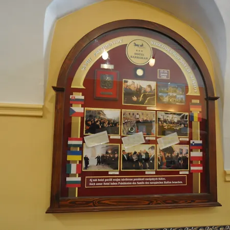 Garni -hotel Barbakan 酒店 勒沃卡