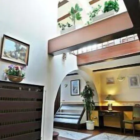 酒店 Garni -hotel Barbakan 3*