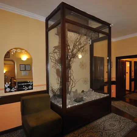 מלון Garni -hotel Barbakan