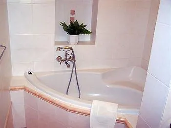 Garni -hotel Barbakan Hotell
