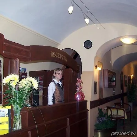 Garni -hotel Barbakan מלון Levoča
