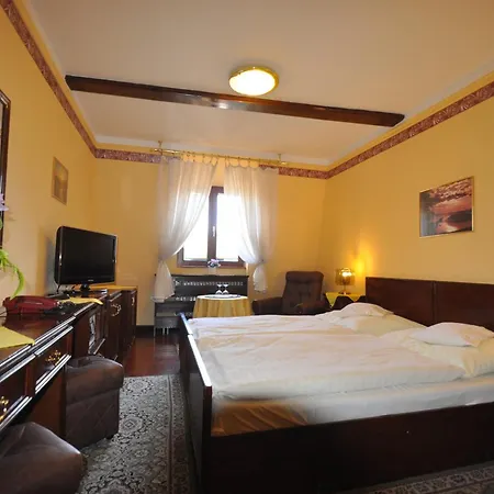 Garni -hotel Barbakan 3* 勒沃卡